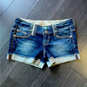 ⭐️3/$50 25 Rare Guess paint splatter jean shorts, stretchy!